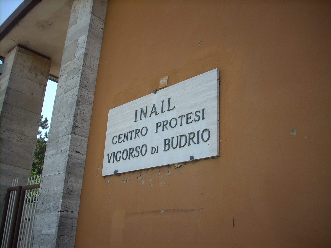 old Sanatorium and Centro protesi INAIL, Vigorso di Budrio, Italy - 02.JPG